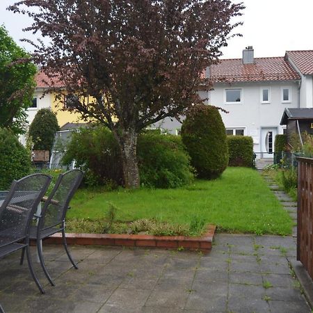 Villa Cozy House With Garden à Kaufbeuren Extérieur photo